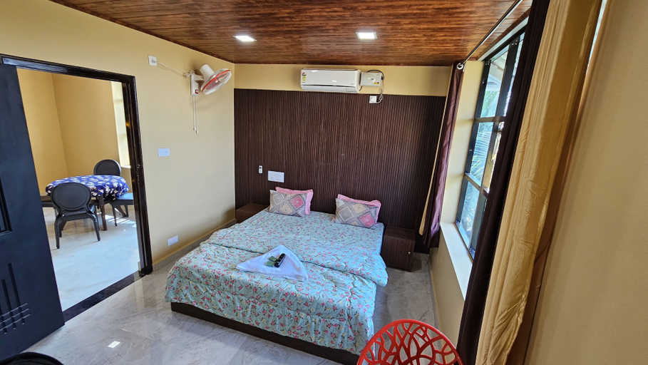 Room 5, Hill View Homestay Murdeshwar, Uttara Kannada
