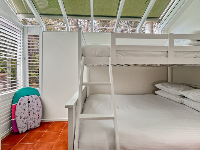 Room 5, Spacious 4-bed Home With Coastal Charm, Eurobodalla