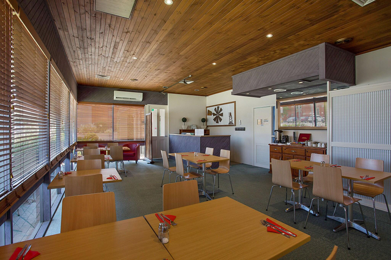 Food & Drinks 5, Hamilton Lonsdale Motel, S. Grampians - Hamilton