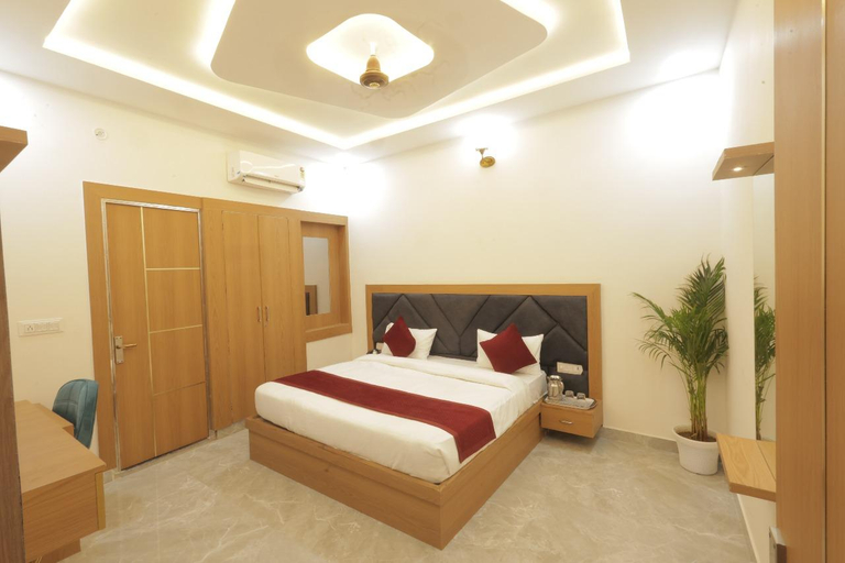 Others 3, Natraj Hotel, Sonipat