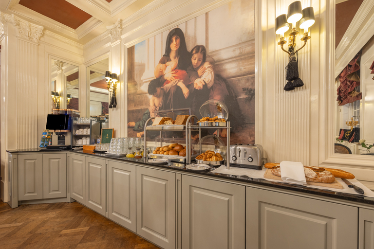 Food & Drinks 5, Apollofirst Boutique Hotel, Amsterdam