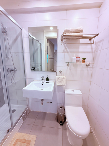 Bathroom 3, Maktvb Brasil Hostal Boutique, Santiago
