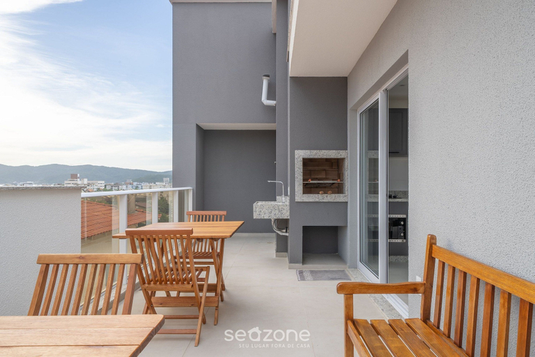 Living area 5, Apt w/ Pool & BBQ in Bombinhas Rna0303, Bombinhas