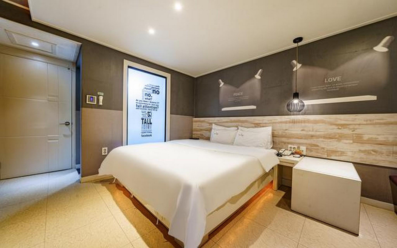 Bedroom, Busan Guseodong Zenith, Geumjeong