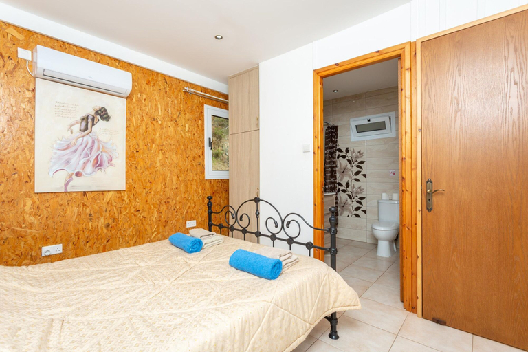 Bedroom 5, Villa Paradiso Sunset Private Pool Walk to Beach Sea Views A C Wifi - 3072