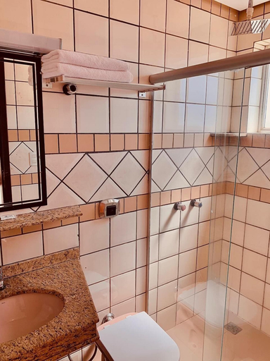 Bathroom 4, Victoria Plaza Hotel, Palmas