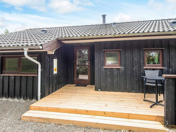 Others 4, 4 Star Holiday Home in Hemmet, Ringkøbing-Skjern