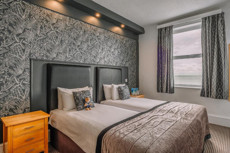 Bedroom 3, Muthu Westcliff Hotel, Southend-on-Sea