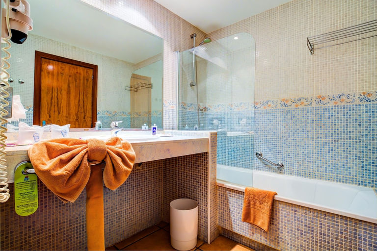 Bathroom 4, SBH Club Paraíso Playa - All Inclusive, Las Palmas
