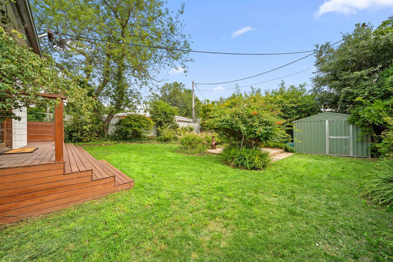 Terrace/patio, Comfortable 3-bed Haven Near Canberra Attractions, Canberra