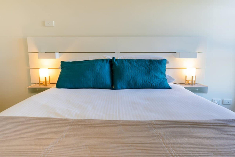 Room 3, Spacious City Stay Near Lygon Street Dining, Melbourne