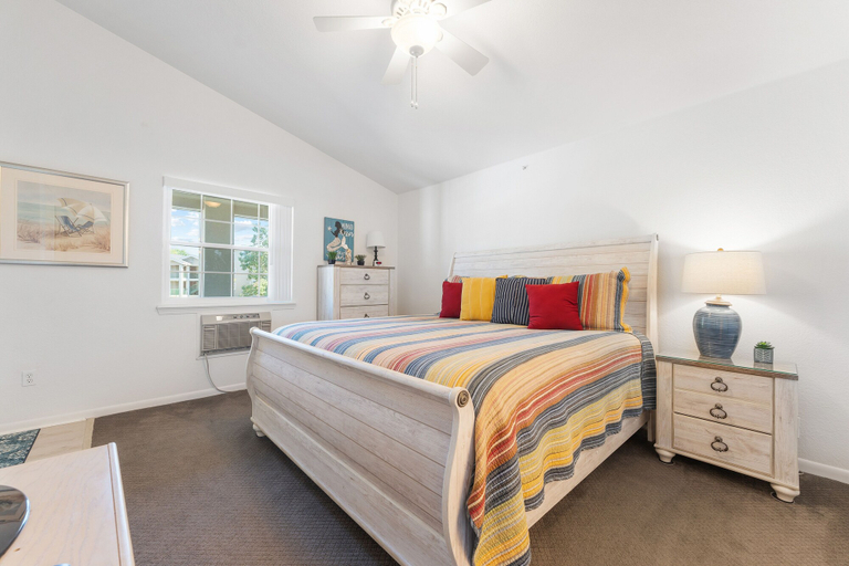 Bedroom 3, Sunset Penthouse 2 Bedroom Condo by RedAwning, Taney