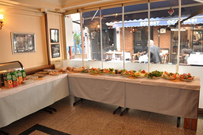 Food & Drinks 5, Grand Hisar Hotel, Beyoğlu