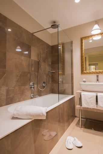 Bathroom 4, Palace Hotel, Como