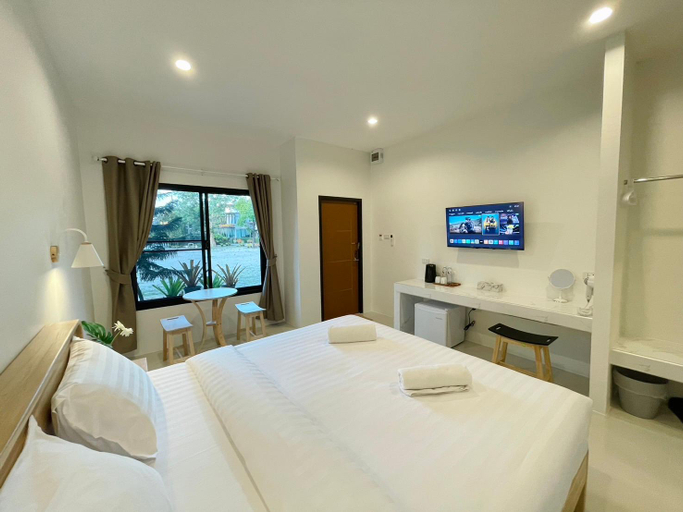 Bedroom 2, Baan Klang Suan Resort, Lang Suan