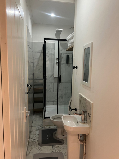 Bathroom, Seaside Escape in Blackpool, Blackpool