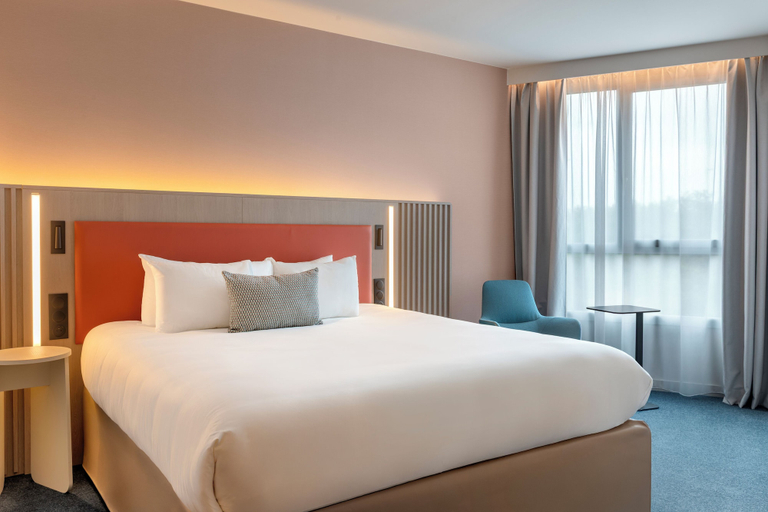 Bedroom 3, Courtyard by Marriott Paris Saint Denis, Seine-Saint-Denis