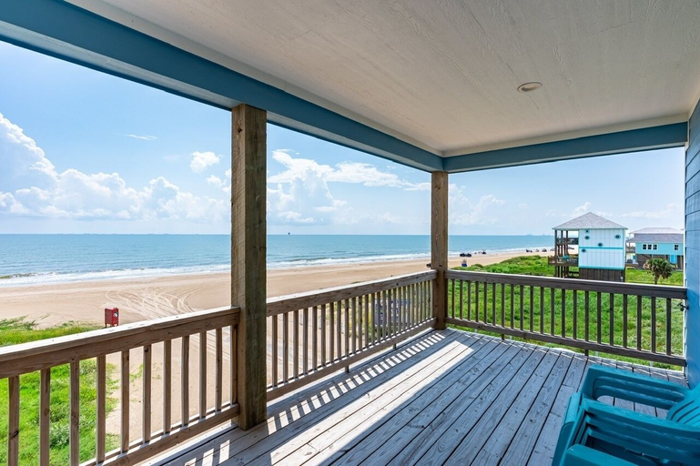 Property grounds 4, Oceanfront Manor 4 Bedroom Home, Galveston