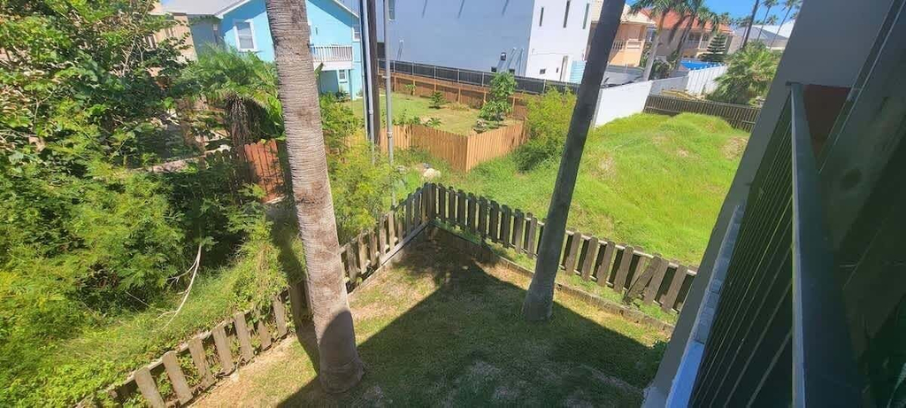 Property grounds 5, 2 Levels Pool Near Beach 2 Patios 2 Bedroom Apts, Cameron