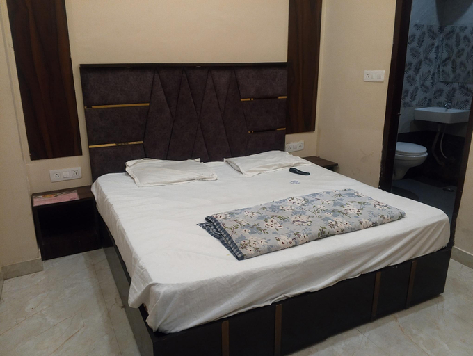 4, Hotel rose, Ambala