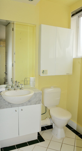 Bathroom 2, Knightsbridge Apartments, Melbourne