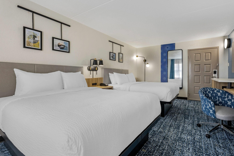 Bedroom 2, Sleep Inn & Suites Merrillville, Lake
