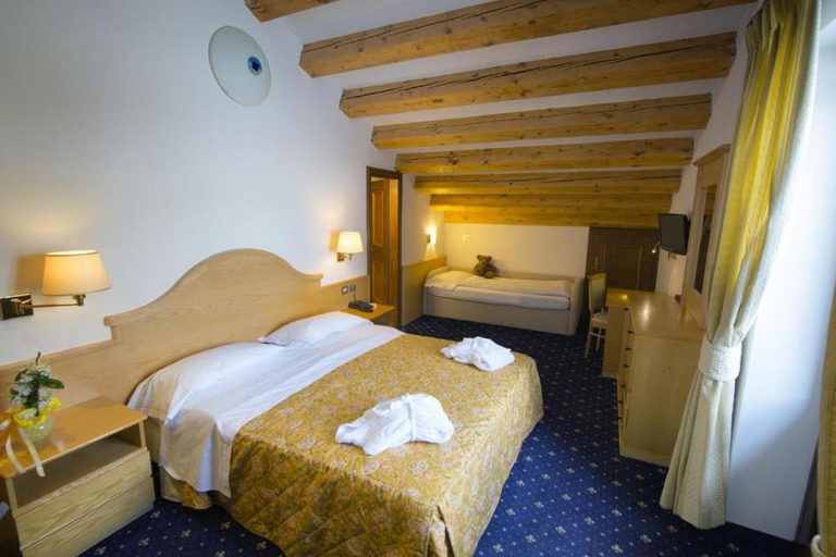Bedroom, Hotel Monzoni - San Pellegrino, Trento