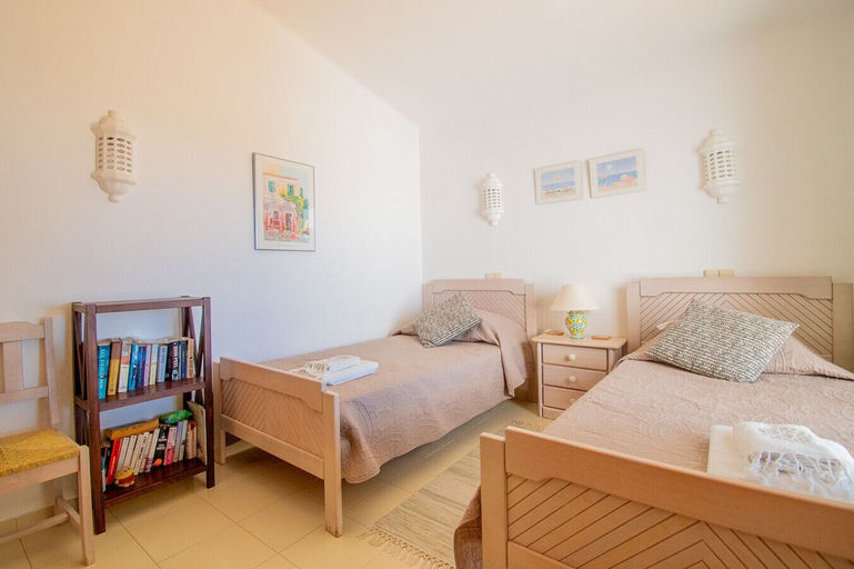 Room 5, 65 Vale do Milho in Carvoeiro, Lagoa