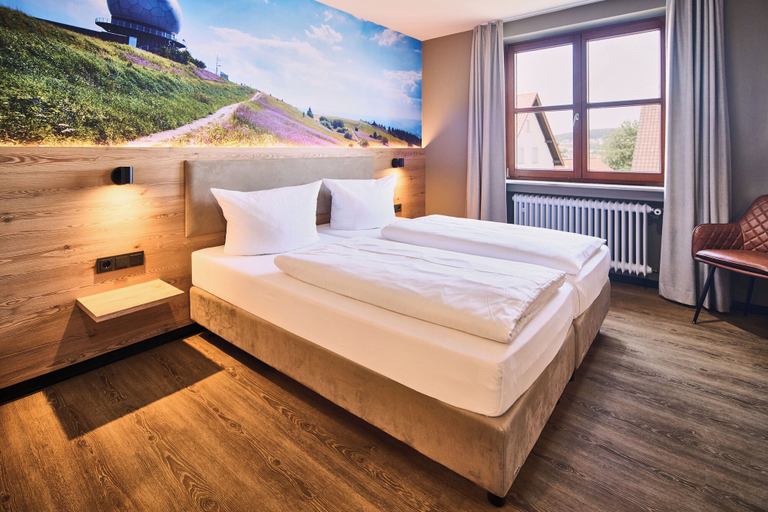 Bedroom 3, Hotel-Restaurant Berghof, Fulda