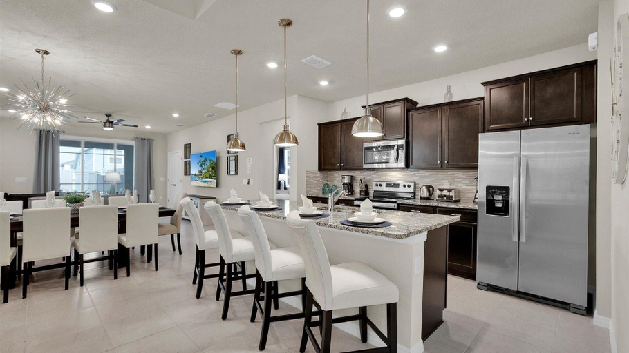 Private kitchen 4, Windsor Island Resort 7 Bedroom Private Pool Home 7 Home, Polk