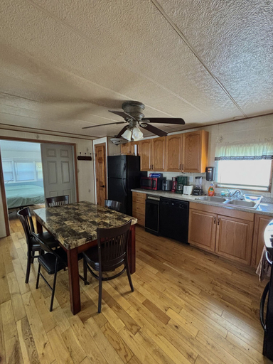 Room 4, 4 bd 10 min to Downtown W D, Indianapolis