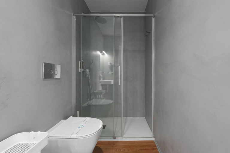 Room 1, Bom Sucesso Executive Flat 5 4 by Feel Porto, Porto