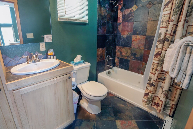 Bathroom 3, Lazy R Cottages: 16a 2 Bedroom Cabin, Larimer
