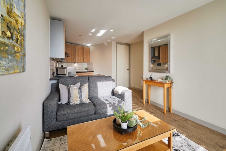 Room 4, Host Stay 508 Hatton Garden, Sefton