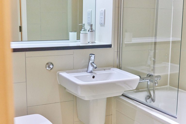 Room 4, Elm in Newcastle Upon Tyne, Newcastle upon Tyne