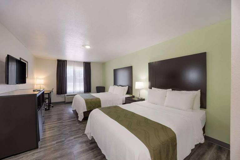 Bedroom 3, Quality Inn & Suites Clayton, NM, Union