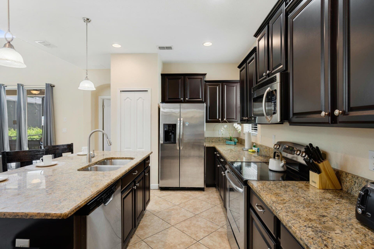 Private kitchen 4, Paradise Palms Resort 5 Bedroom Home with Spa 5 Home, Osceola
