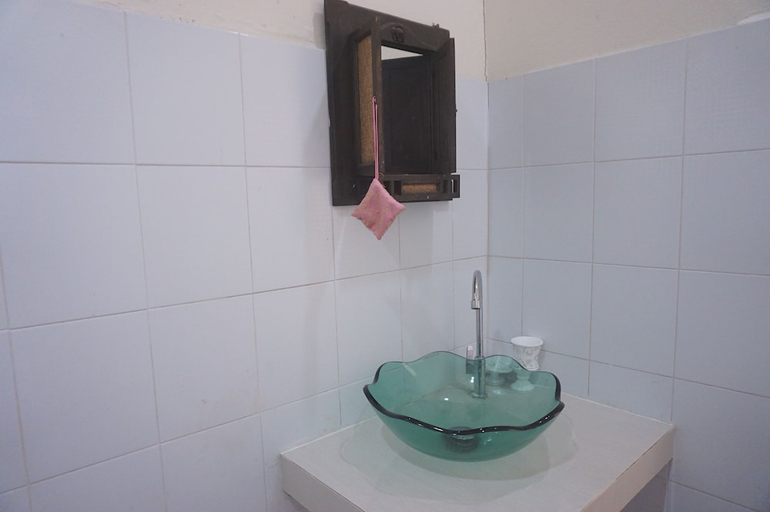 Bathroom 3, Iyara Resort, Muang Chumphon