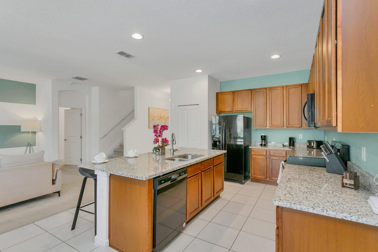 Others 5, Resort Home w Pool Games BBQ - Near Disney, Osceola