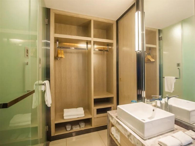 Bathroom 4, Greentree Eastern Hotel (Lianyungang Wanda Plaza), Lianyungang