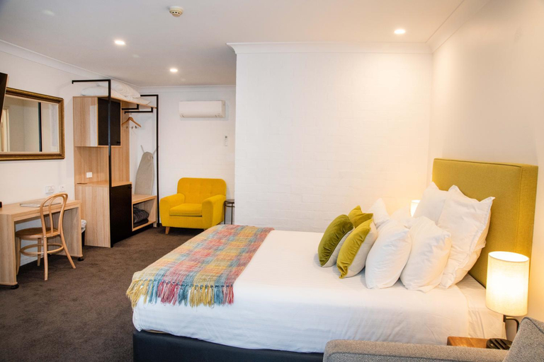 Bedroom 2, Town Square Motel, Orange