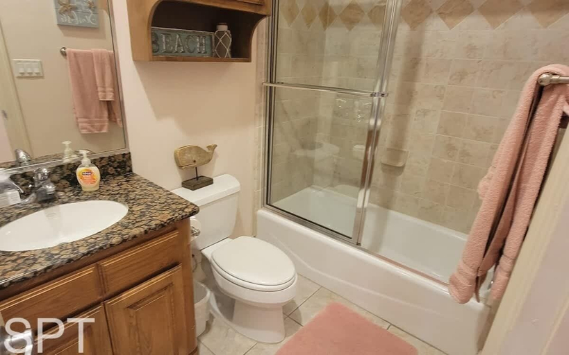 Bathroom 4, Island Time #4 2 Bedroom Condo by RedAwning, Cameron