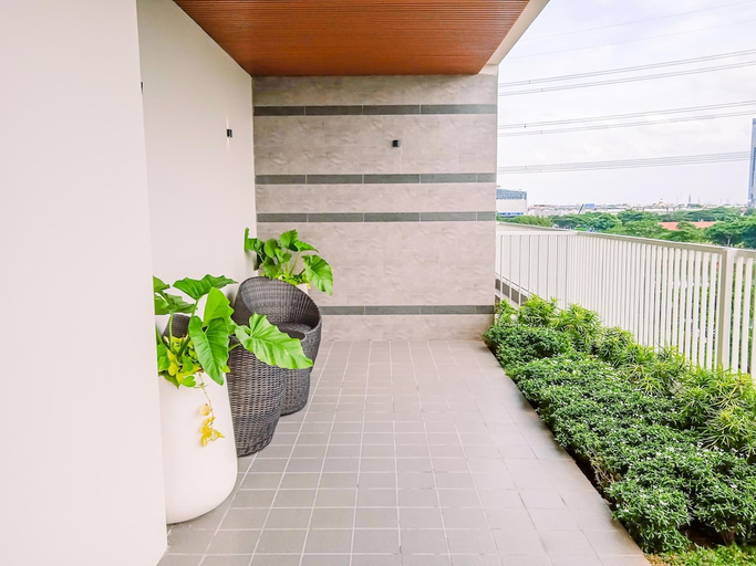Exterior & Views 2, Good And Homey Studio At Pacific Garden Alam Sutera Apartment, Tangerang