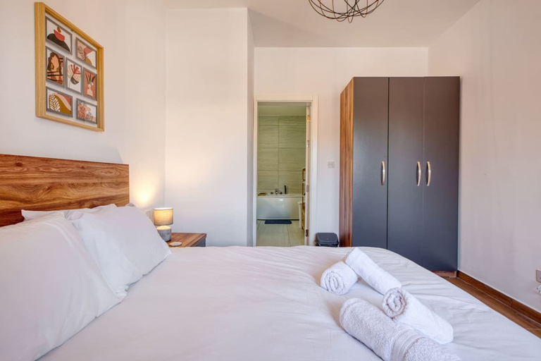 Room 2, Qala Tranquil Escape - Stylish With Terrace AC