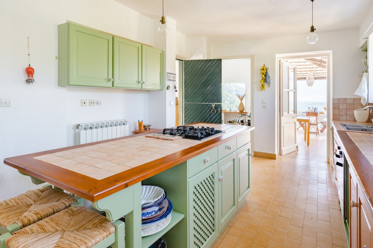 Room 3, Los Olivos Los Olivos, South Aegean