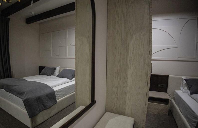 Room 2, Château Byurakan Hotel
