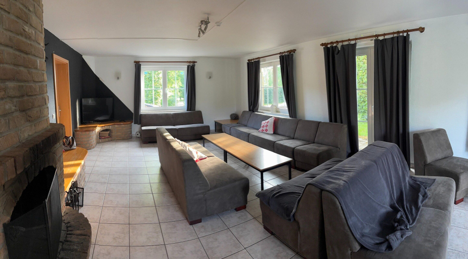 Living room, Holiday Home in Robertville With Sauna & Garden, Liège
