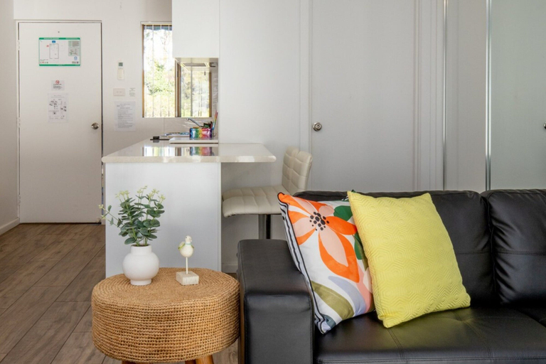 Living room 4, Seafront Getaway Studio, Great Location With Pool, Eurobodalla