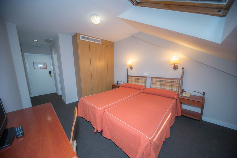 Bedroom 2, Gran Hotel de Jaca, Huesca