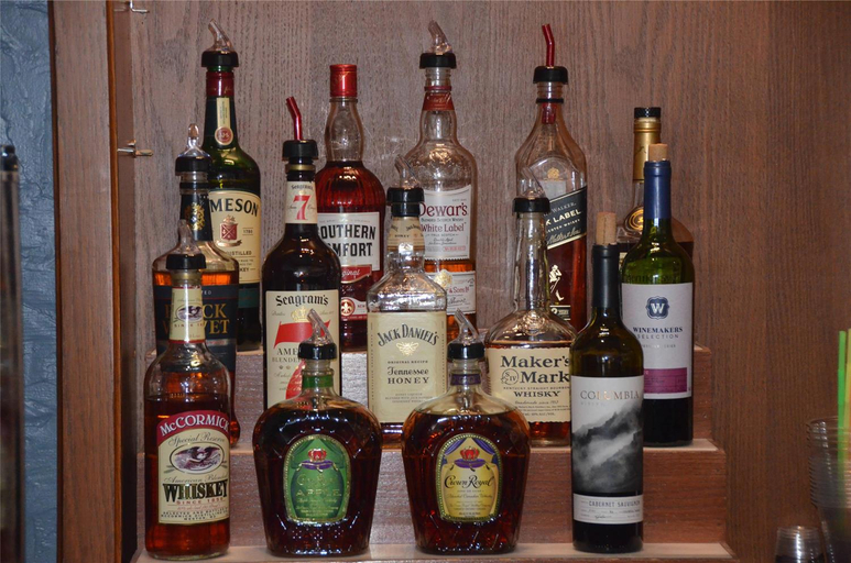 Food & Drinks 4, Quality Inn Perrysburg - Toledo South, Wood